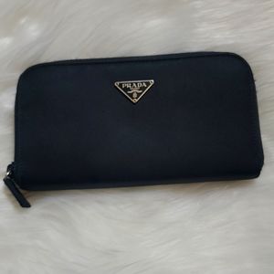 PRADA Wallet